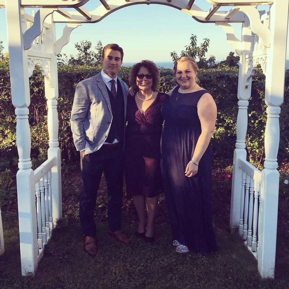 Meet your Posher, Danielle